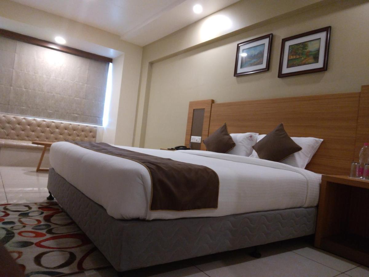 Hotel Niladri Premium Purî Extérieur photo